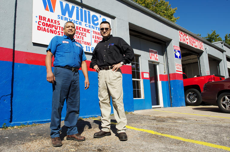 Willie's Service Center